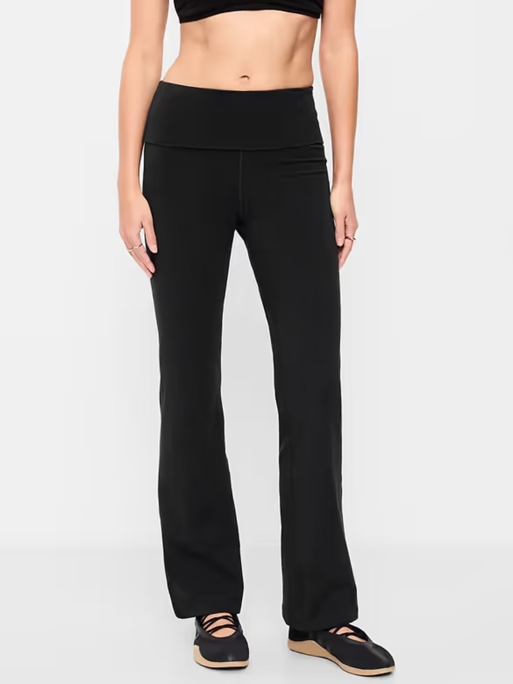 Old Navy Active Powerchill Extra High-Rise Slim Boot-Cut Yoga Pants